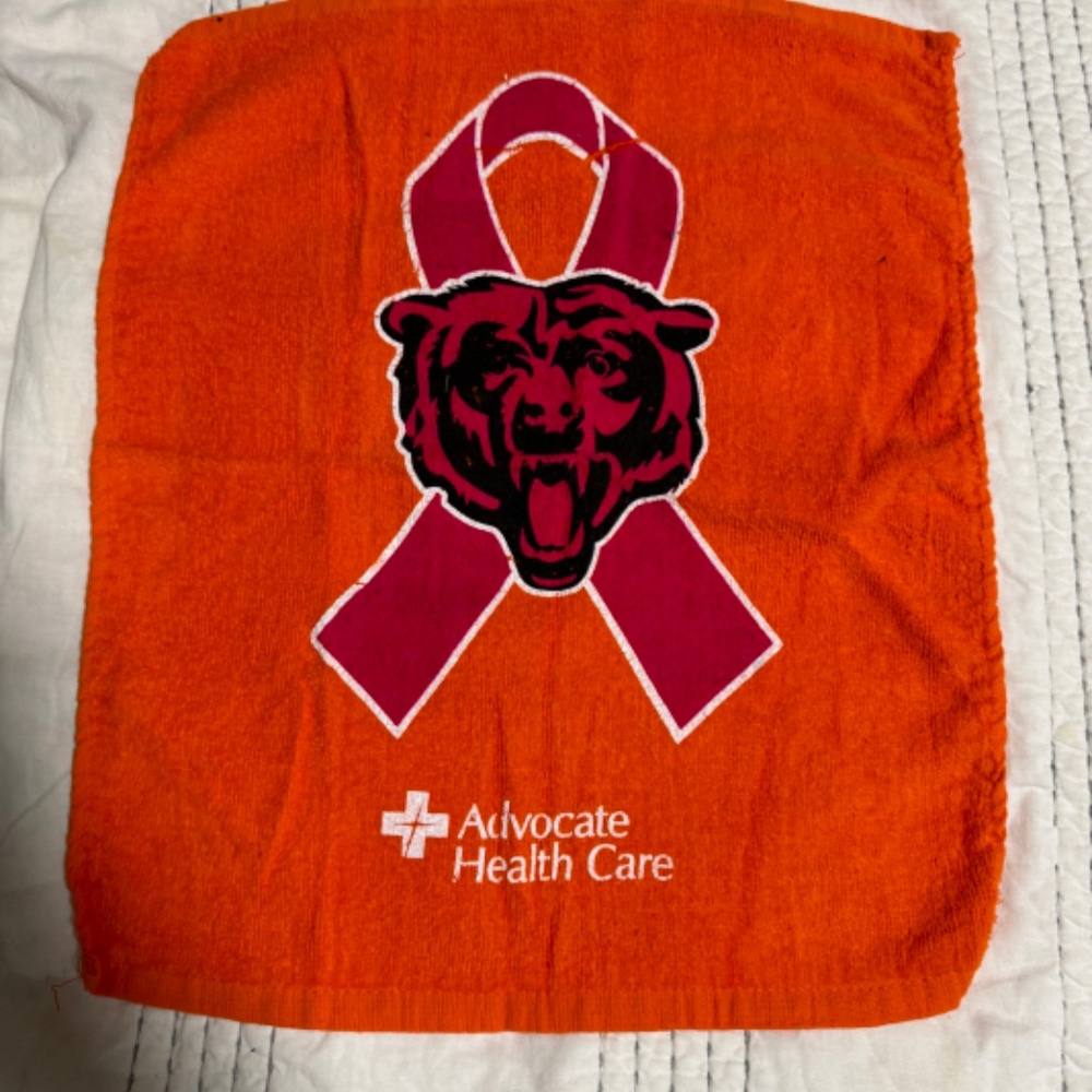 Chicago Bears Pink Ribbon Towel